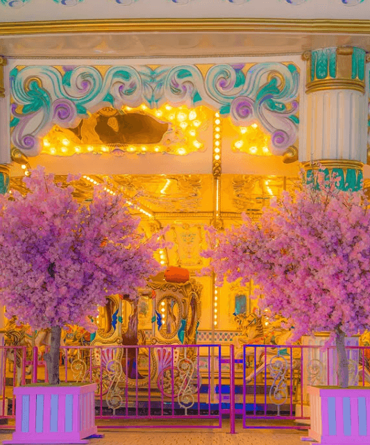 회전목마와 벚꽃