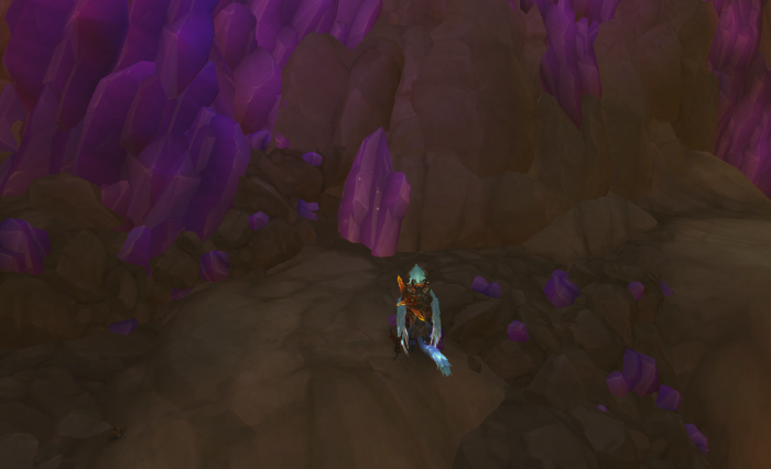 투박한 심연자수정 파편