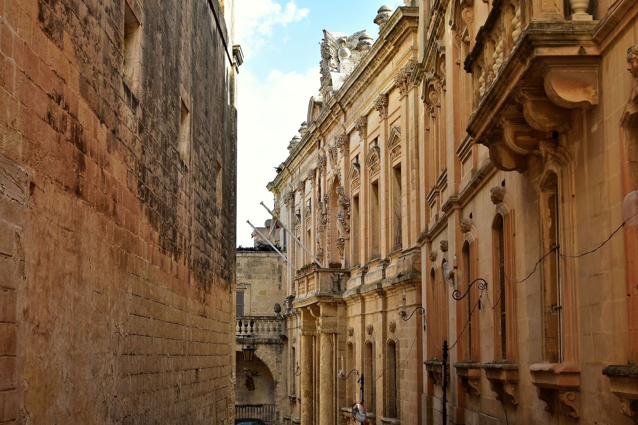 몰타 &amp; 음 디나 종일 투어 신청하러 가기