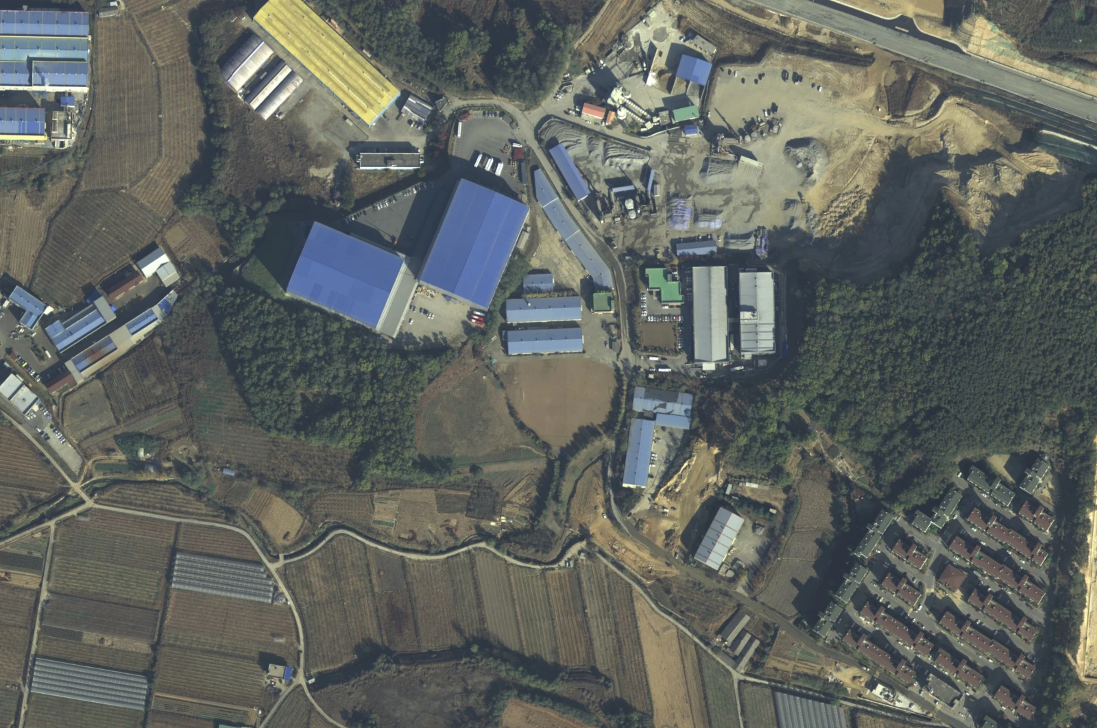 (주)삼정엔지니어링 2001.[산업시설] 천안 동광기공 지구 공장 부지조성 - 서북구 입장면