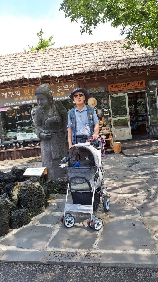 민속 토산품 판매점