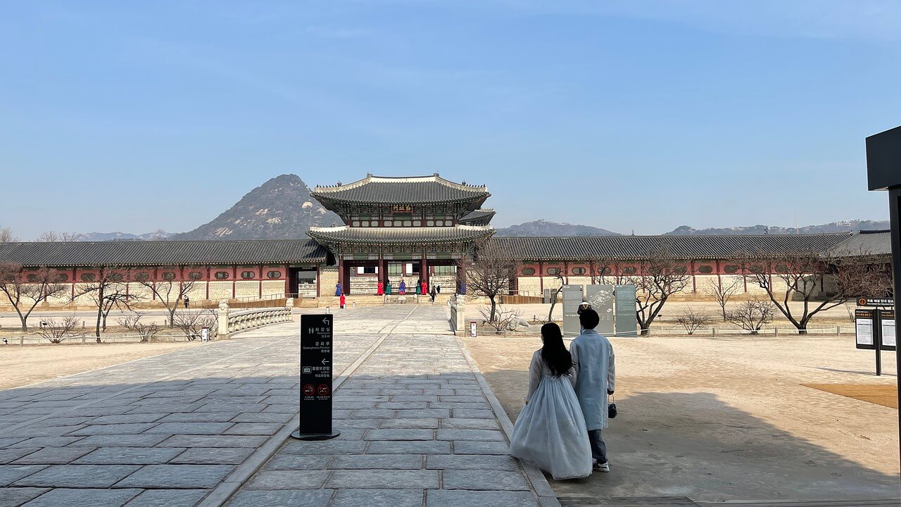 경복궁 야간개장 예약 및 한복 무료입장 안내