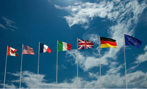 G7 참가국의 국기들