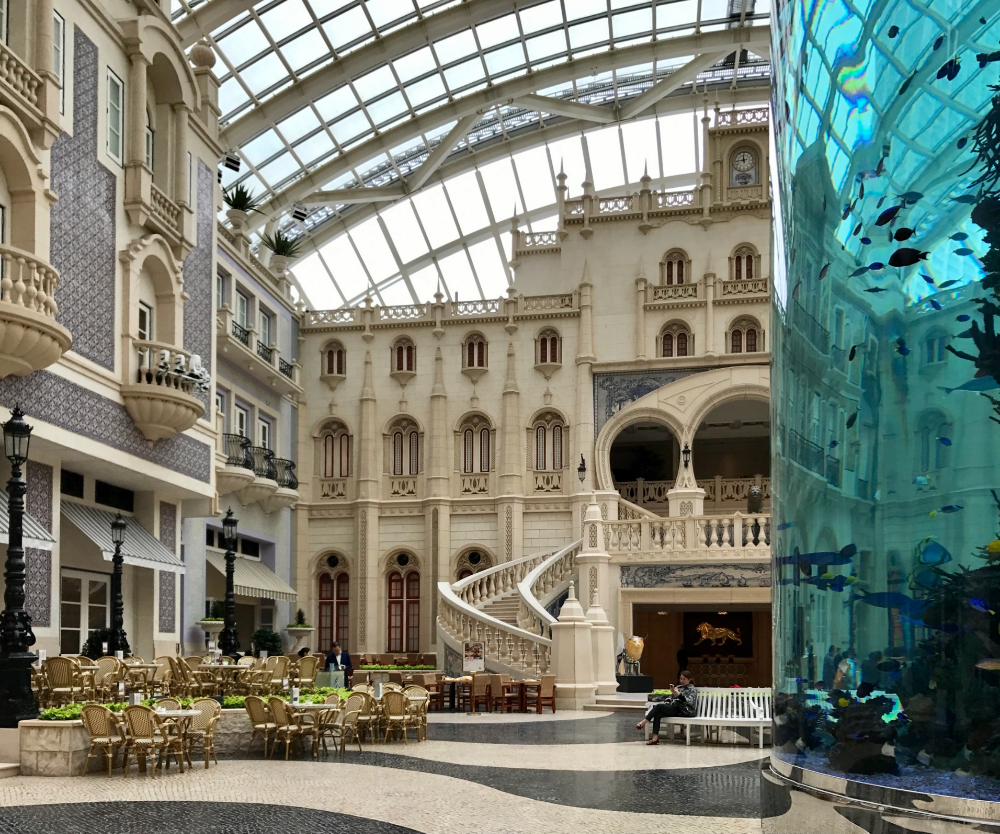 MGM Macau 원통수족관