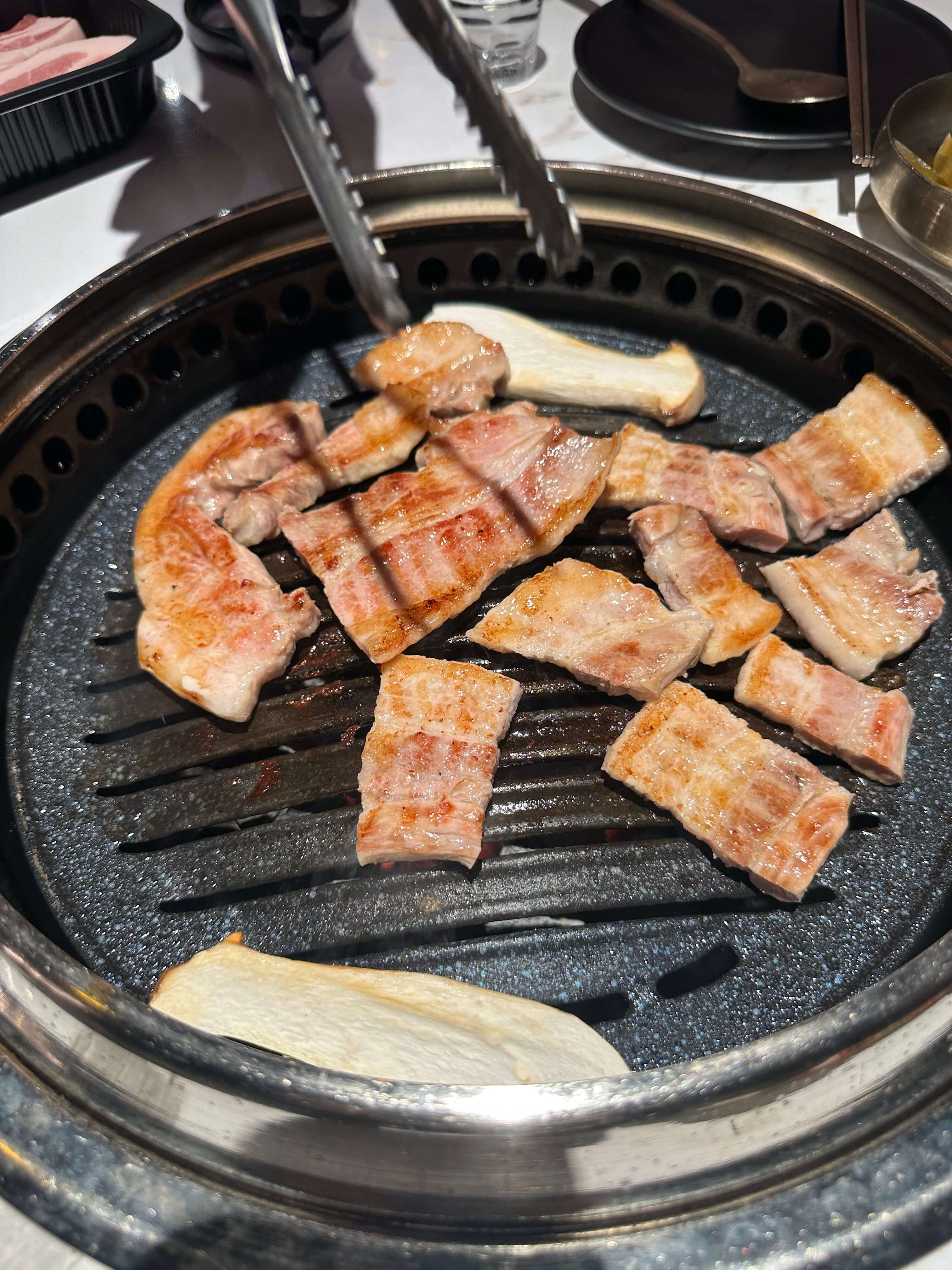 고본 삼겹살