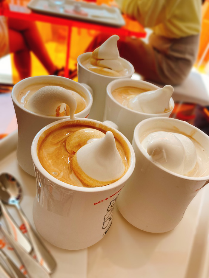 을지로 카페 부스