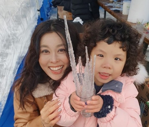 홍지민 남편 딸