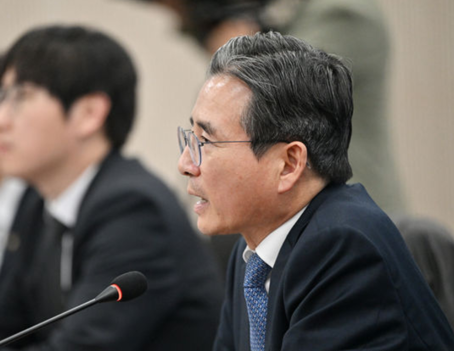 김용범
