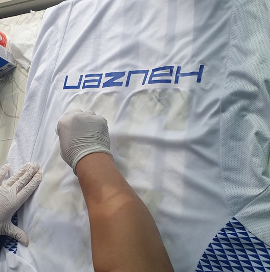 다이소 접착 제거제를 충분히 발라주고 5분