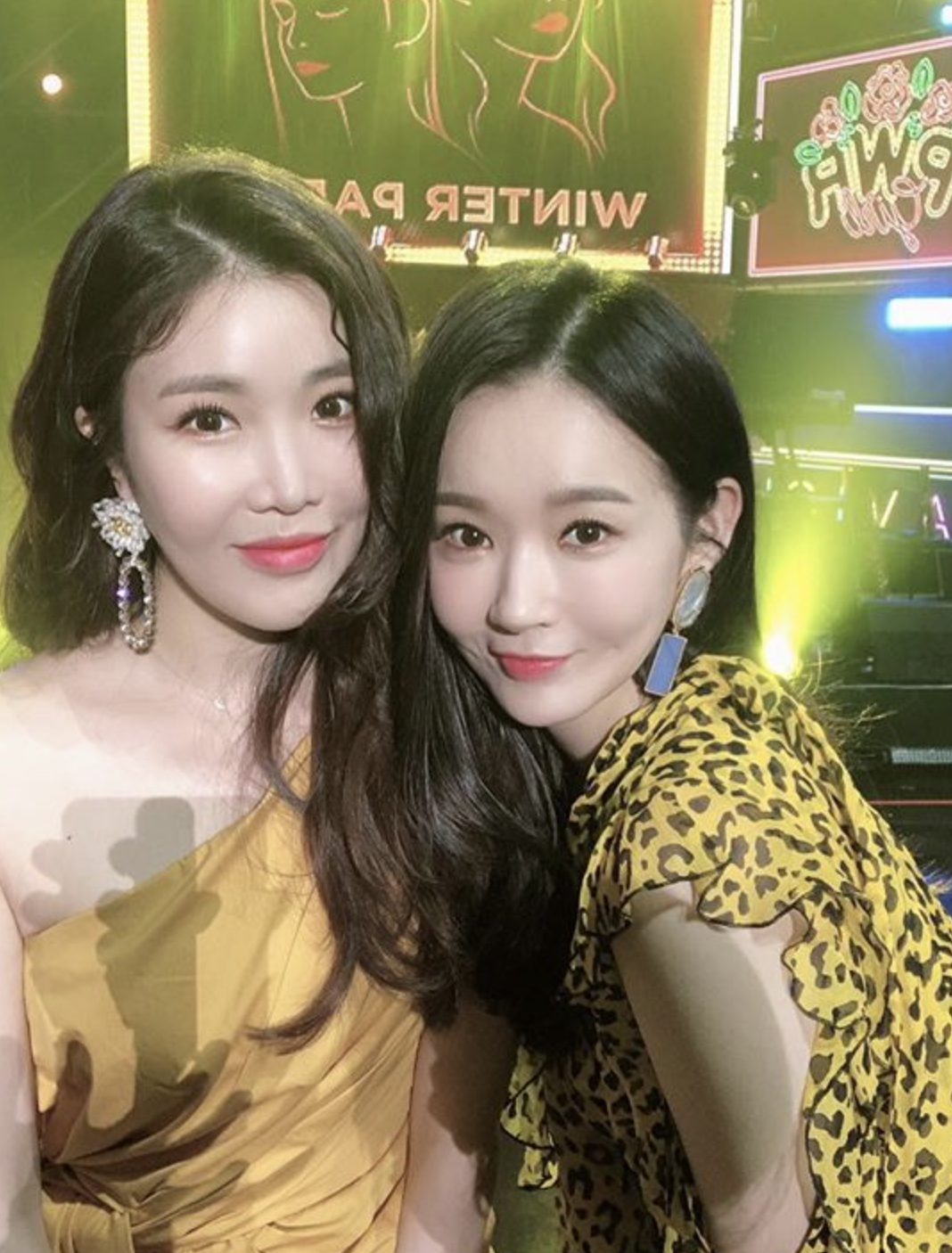 다비치 이해리 가수 강민경 함께 셀카