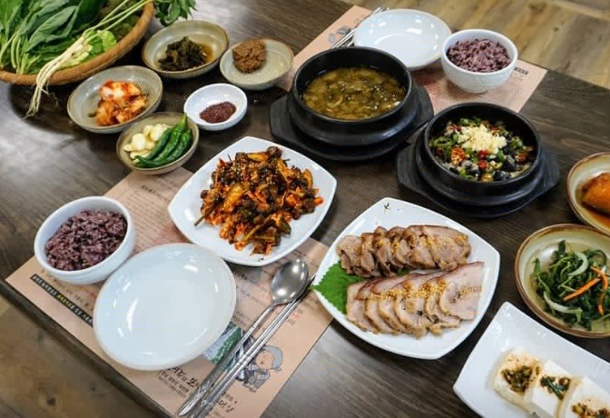 곰보배추-우렁쌈밥정식