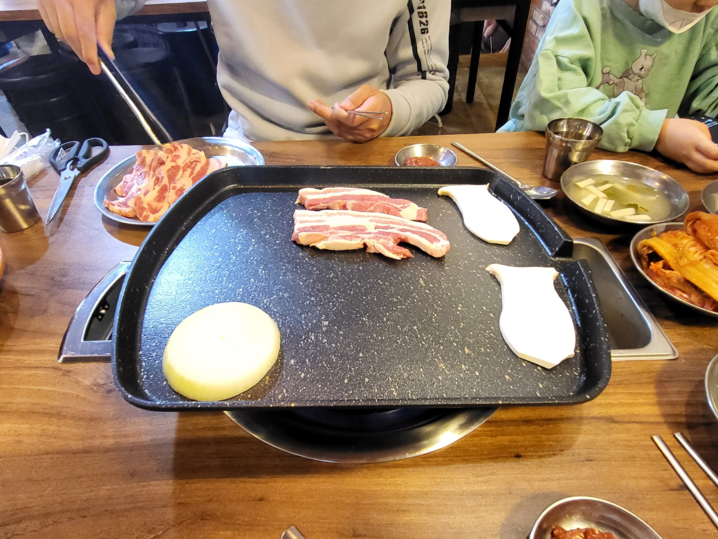 청주 고기집 추천(가경동 돼지먹고오리발 생고기)