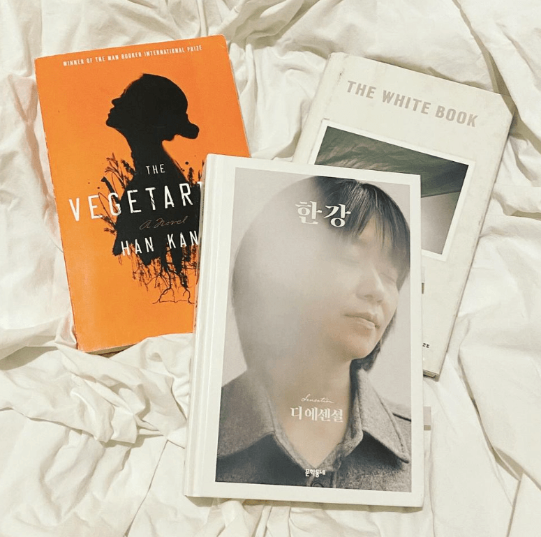 한강 작가 프로필 한국 최초 노벨문학상 수상과 주요 작품 분석 번역의 힘