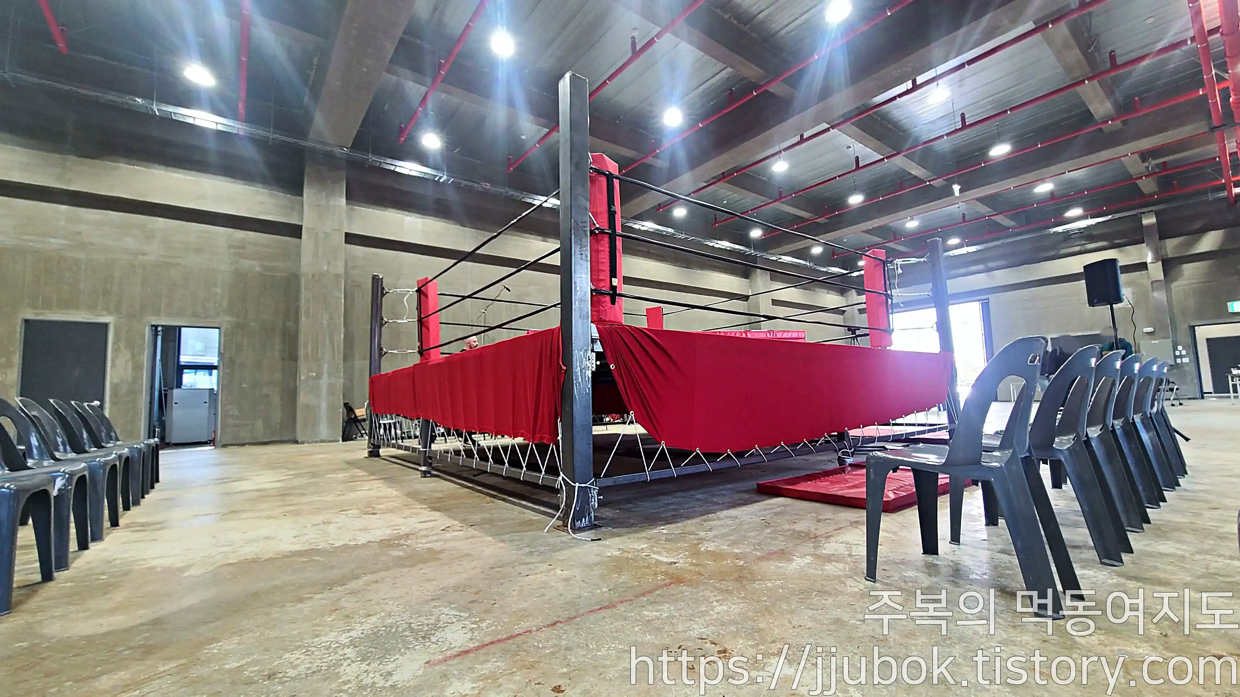 AKW-프로레슬링-스타디움-무대-2