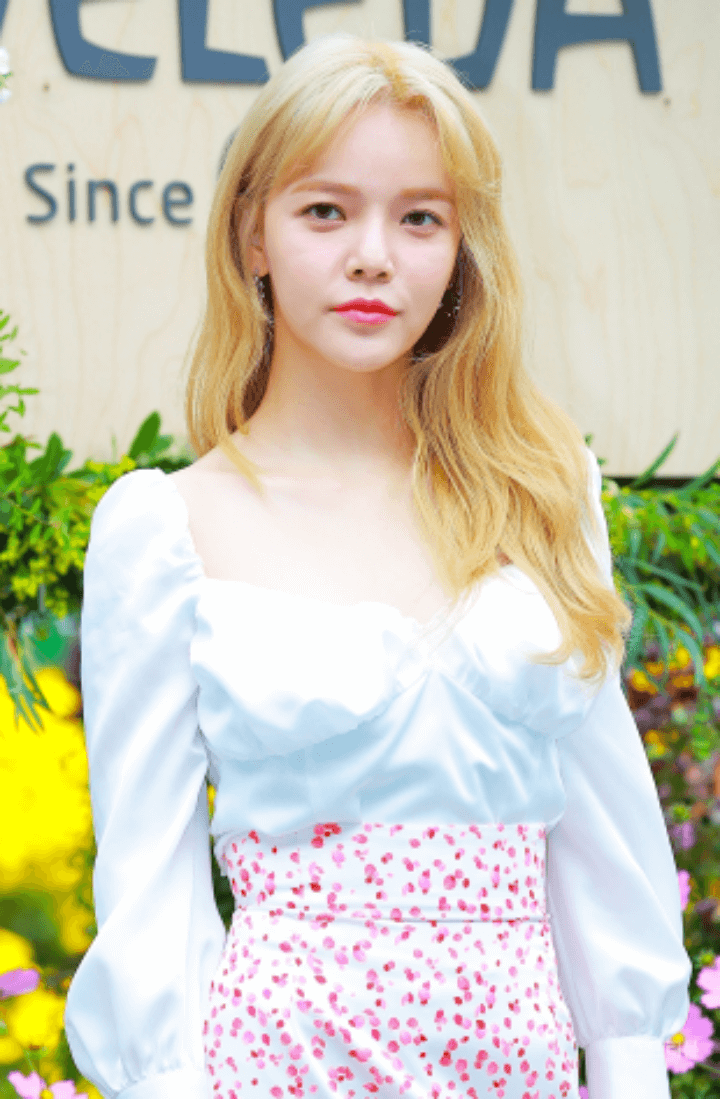 금발머리-신지민