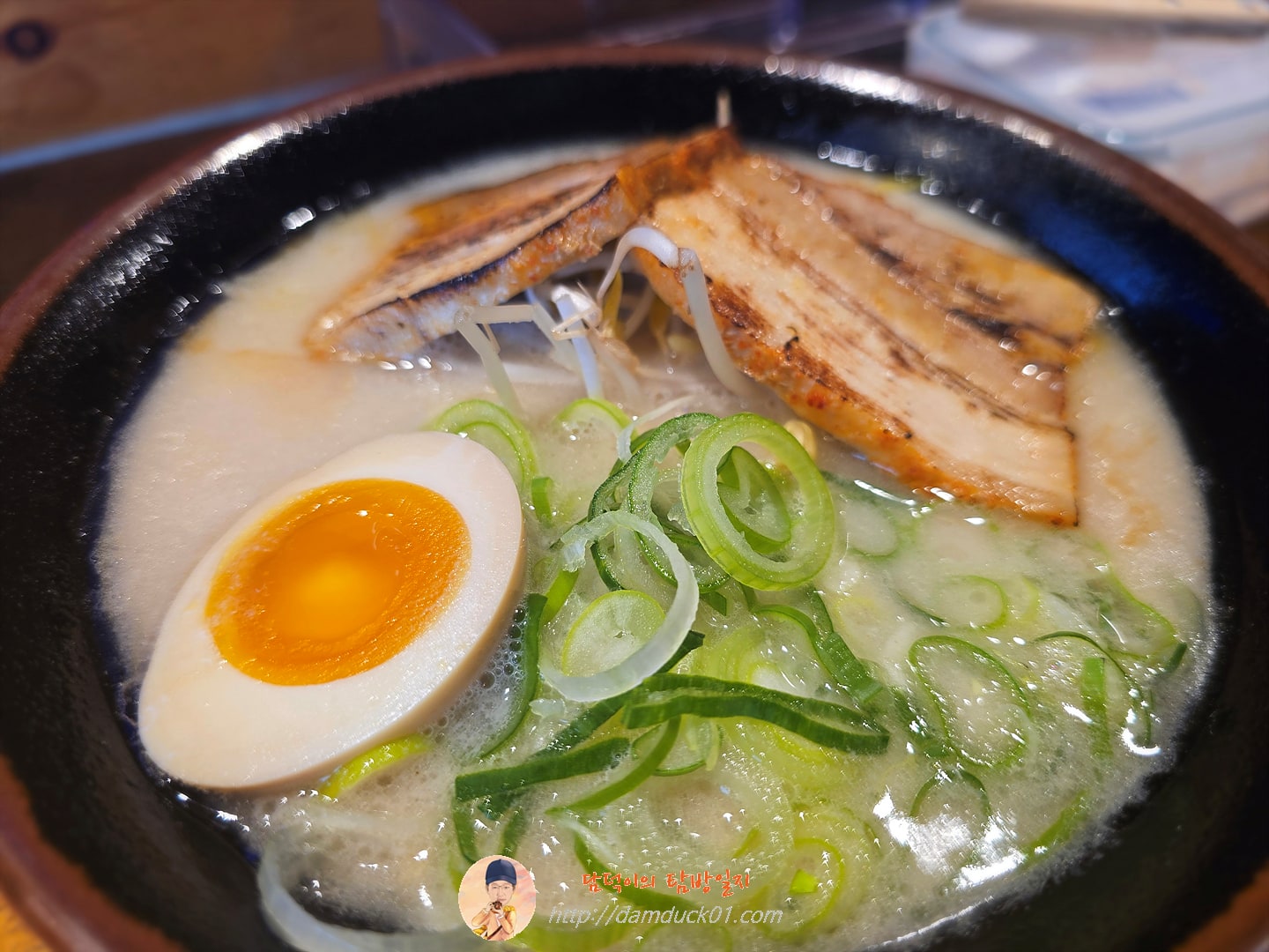 돈코츠라멘