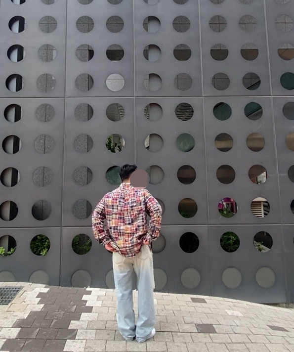 데일리룩(2024. 5. 25.)폴로랄프로렌 패치워크 마드라스 코튼 클래식핏 셔츠 , 에러스익셉티드 디스트레스드 데님팬츠 무파진 연청, 나이키 코트 비전 로우 넥스트 네이처 화이트