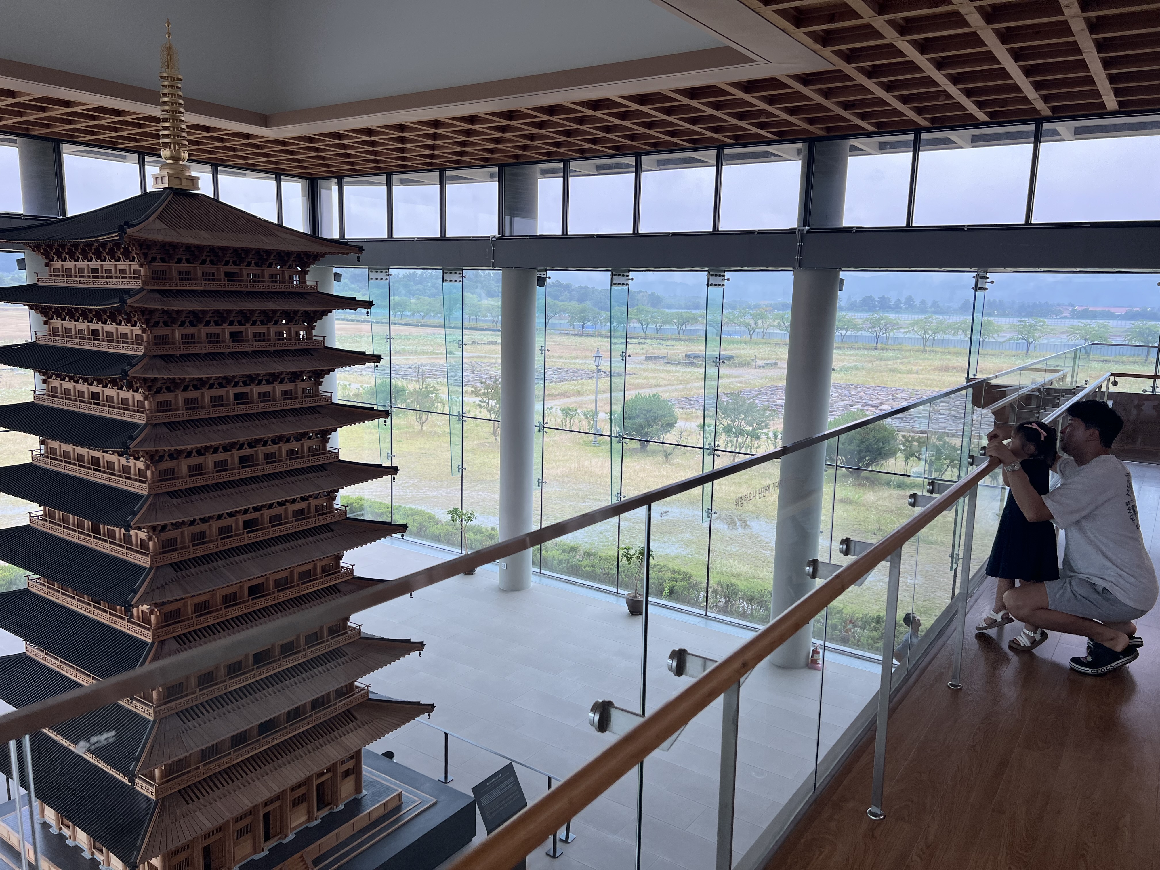 황룡사역사문화관, 경주실내가볼만한곳, 경주아이와가기좋은곳,경주여행, 경주역사여행,황룡사9층목탑, 황룡사9층목탑복원, 경주비오는날, 황룡사9층목탑 크기,