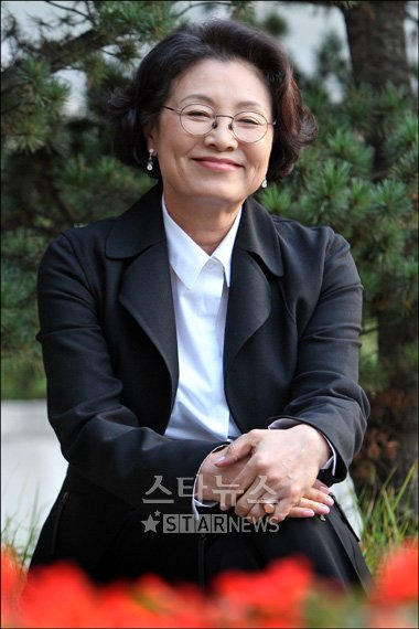 김민자 배우 나이 프로필 자주 묻는 질문 관련 사진