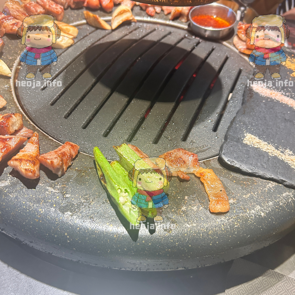 나트랑 금돼지 삼겹살 항정살 등 돼지고기 세트 메뉴