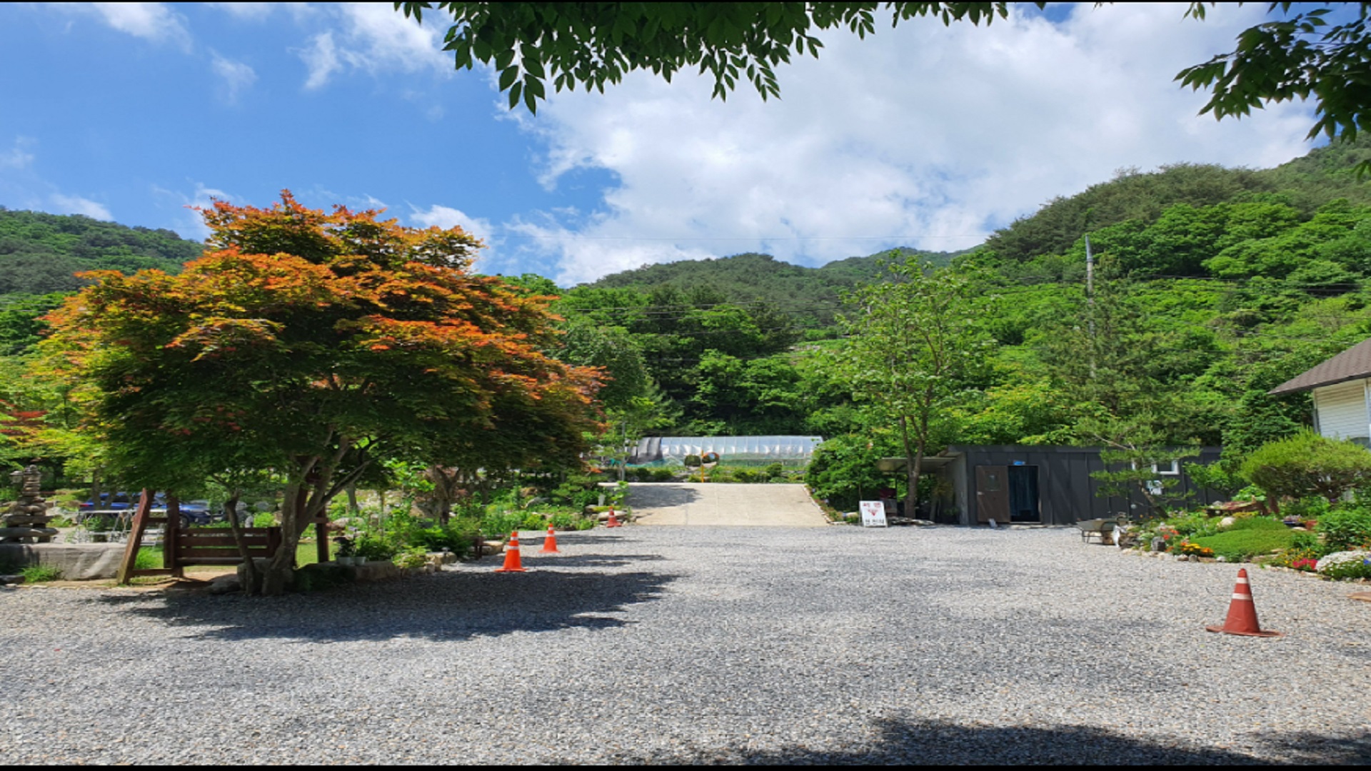 영월군 하얀 여울 야영장 예약 바로가기