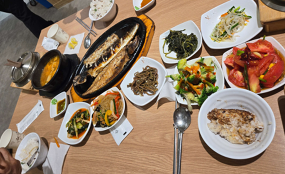 생선구이 상차림 사진