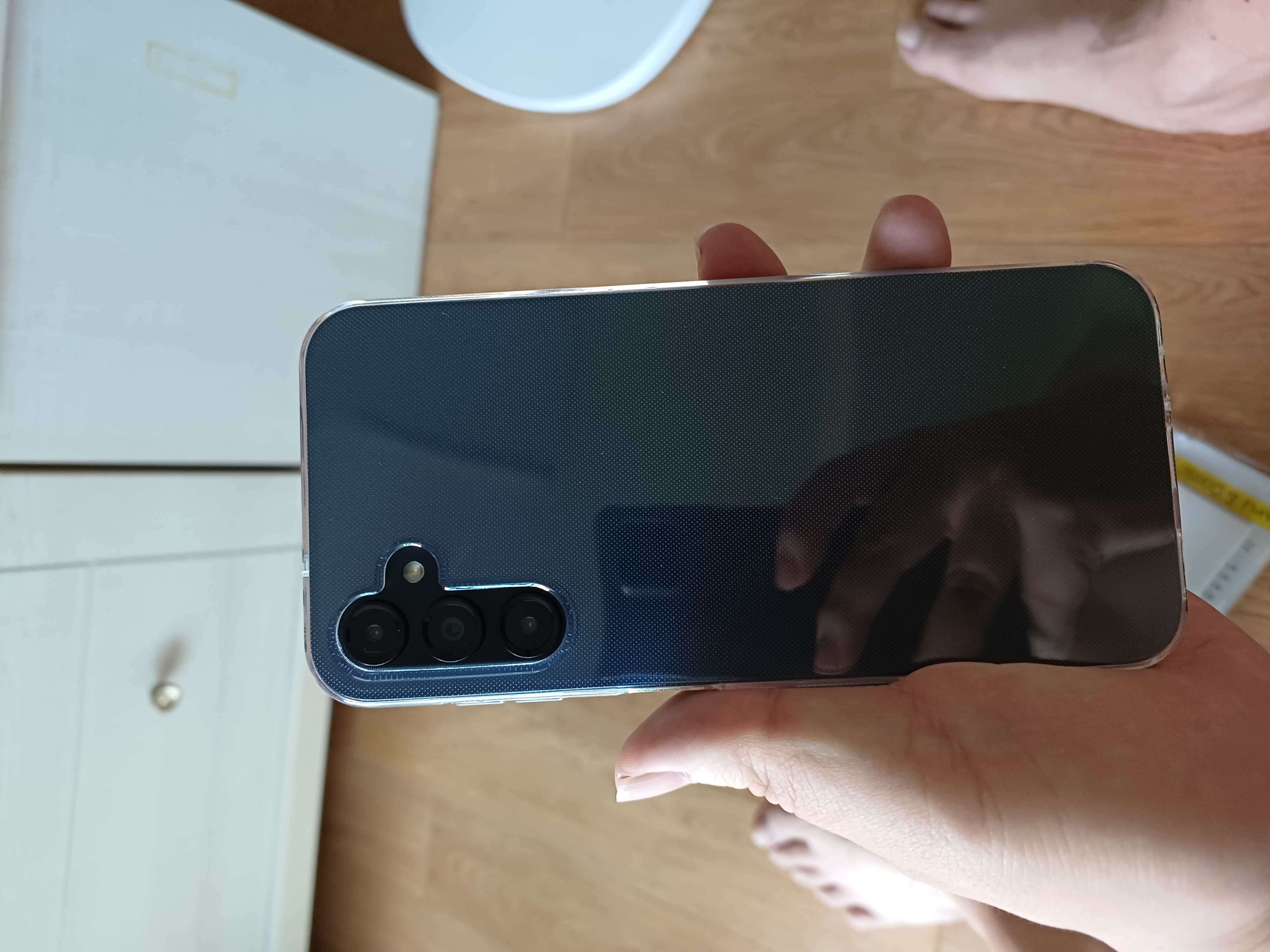 갤럭시 점프3 케이스 끼고