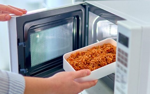 전자레인지 활용 꿀팁: 주부들을 위한 필수 가이드