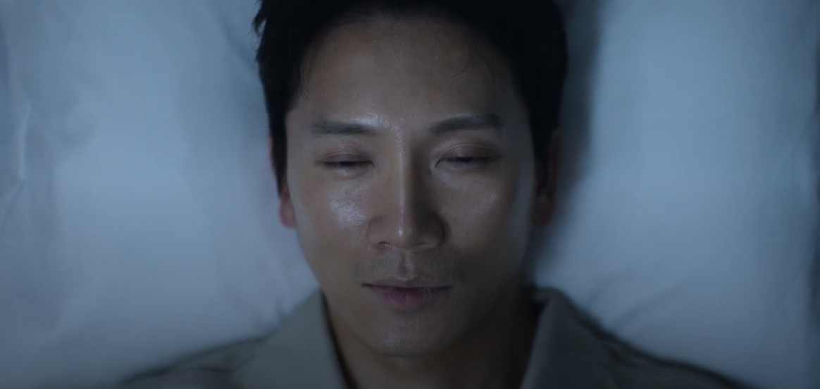 판사 이한영 (지성) 약에서 깨어나는 장면