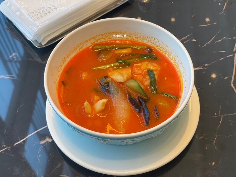 조선팰리스 콘스탄스 호텔 뷔페 런치-짬뽕