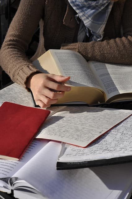 희귀 도서에 투자하는 대기업과 기관의 사례