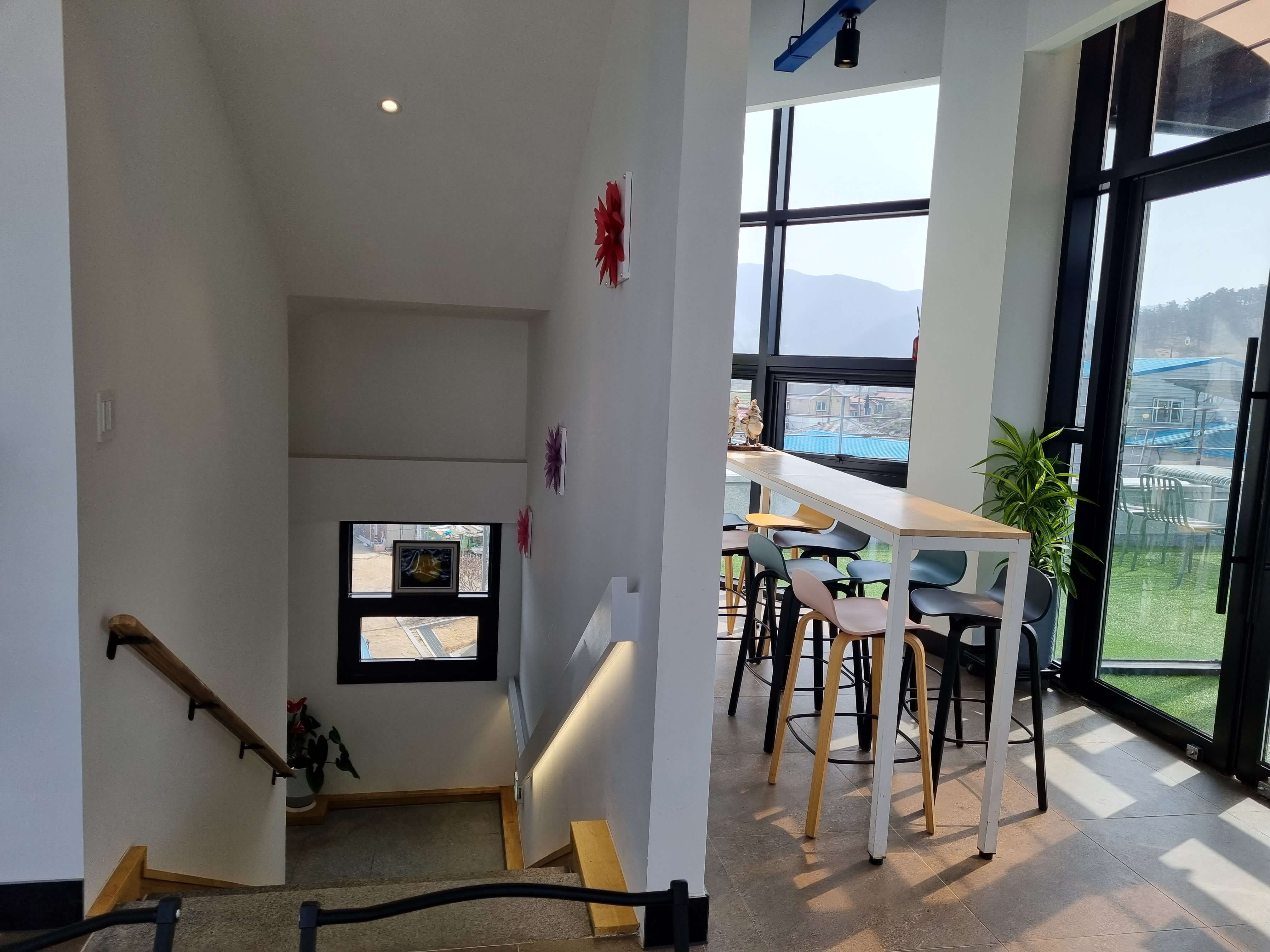 그라제격포카페 내부인테리어