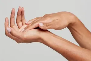 손