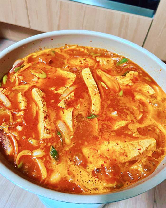 식객 허영만의 백반기행 대전 두부 두루치기 맛집