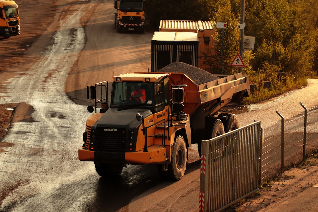 Dump truck