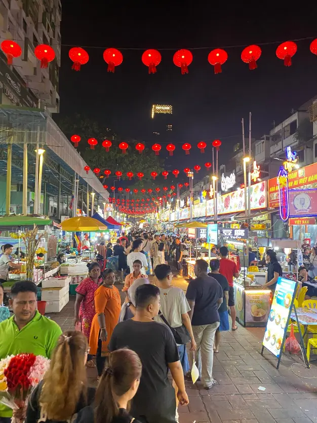 Chuan Wei Shu Xian Ju 잘란알로 야시장 풍경