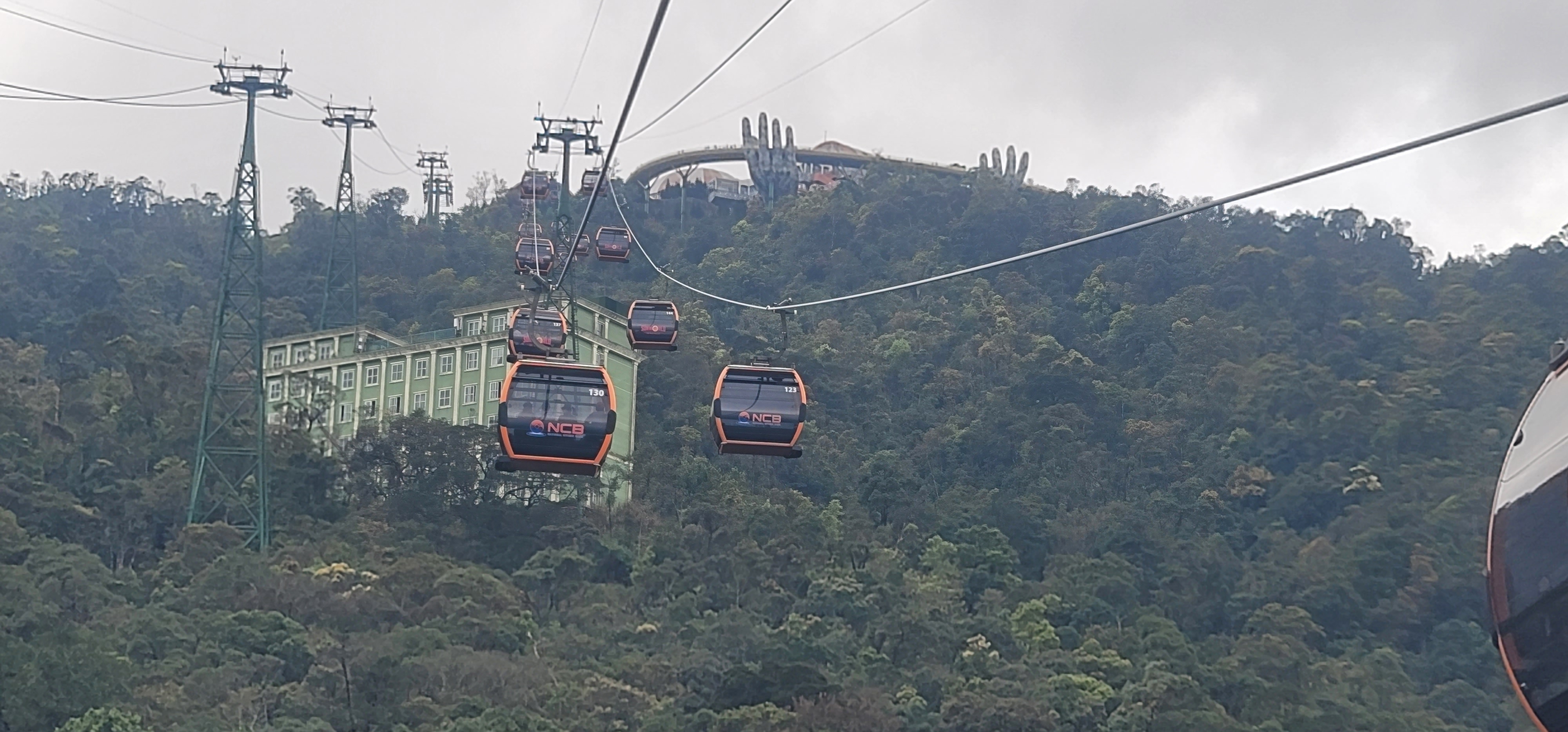 다낭추천여행지바나힐골든브릿지대성당