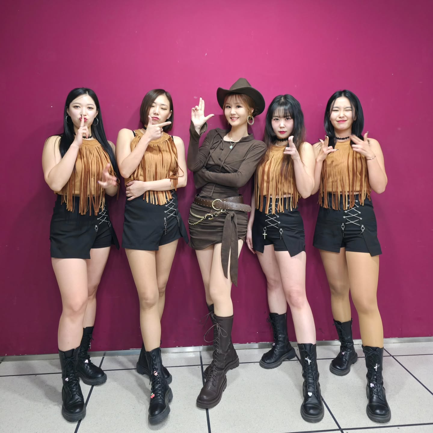 가수 윤수현