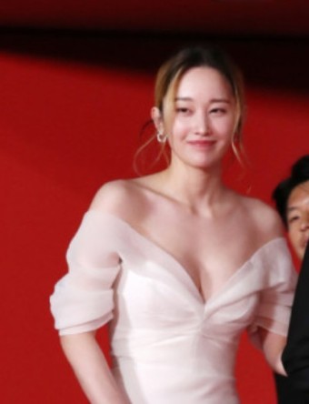 전종서 배우 프로필 영화 드라마 버닝 알아보아요