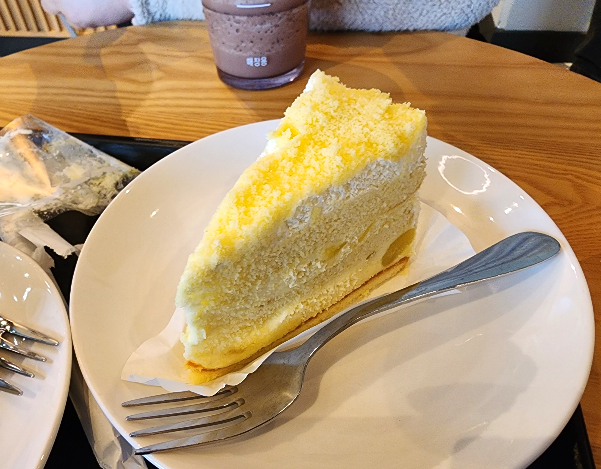 스타벅스_고구마카스텔라생크림케이크