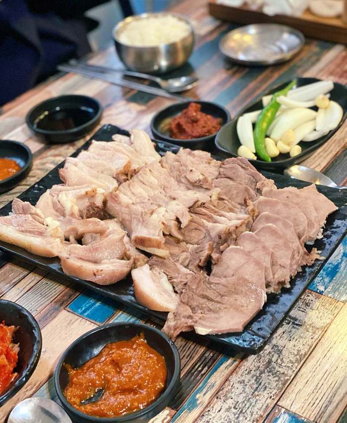 6시내고향 부산 부평 깡통시장 전국 택배 돼지국밥 맛집
