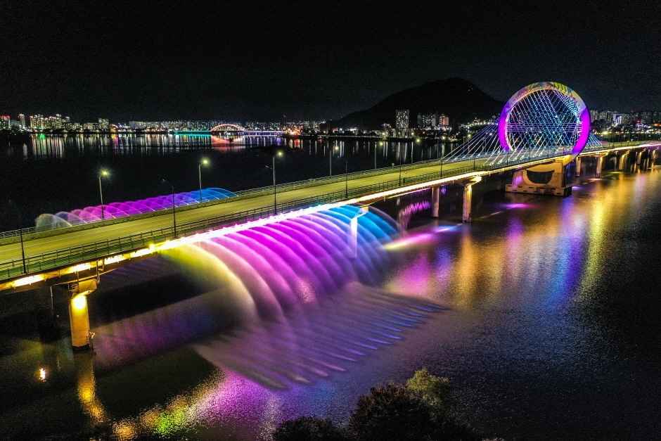 춘천대교 분수