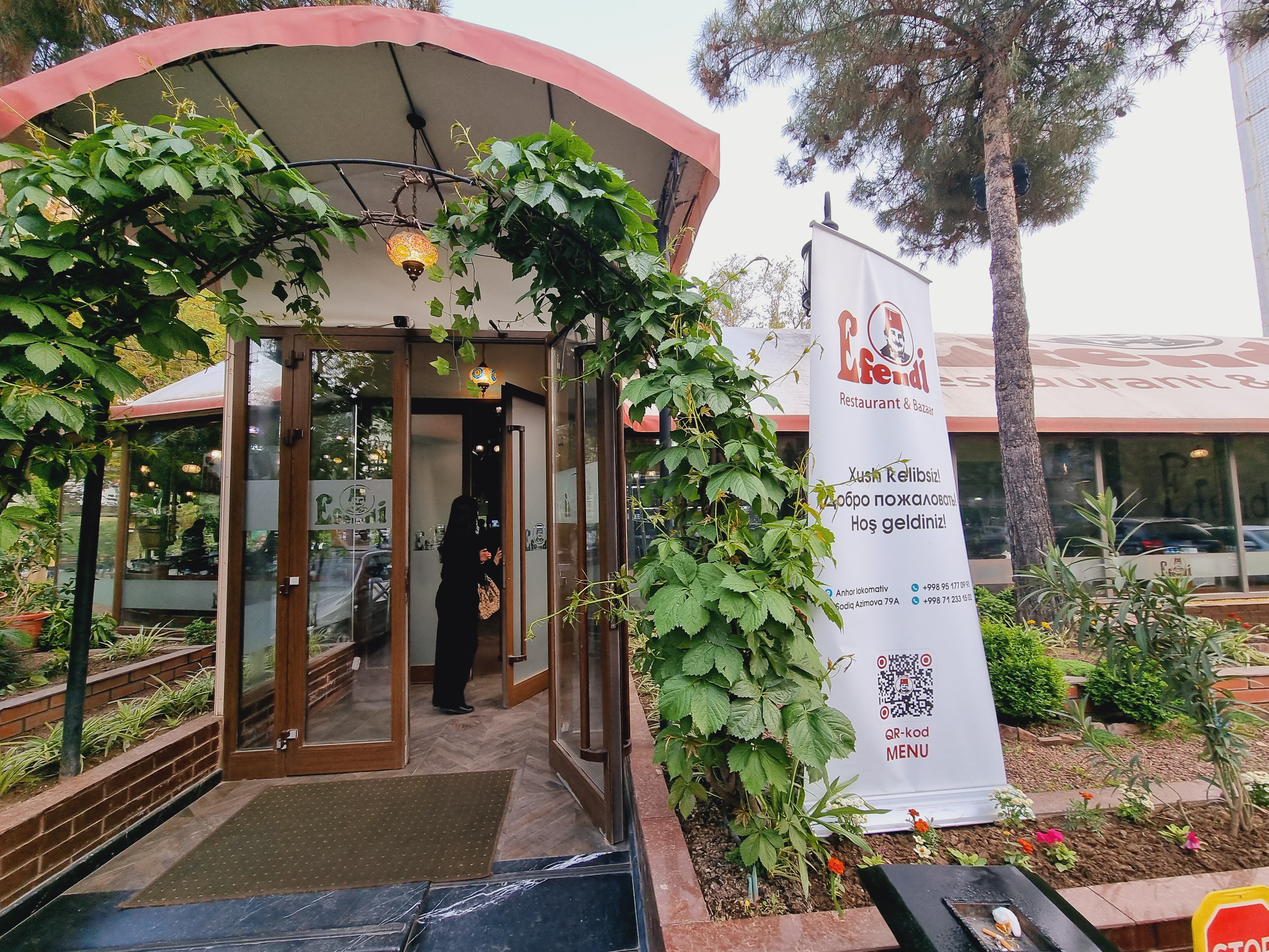 Efendi 레스토랑 외관 및 내부