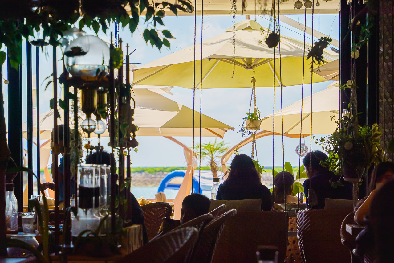 WaGyu Café Kapuka: Steak and a Seaside Terrace in Chatan — original photograph 9