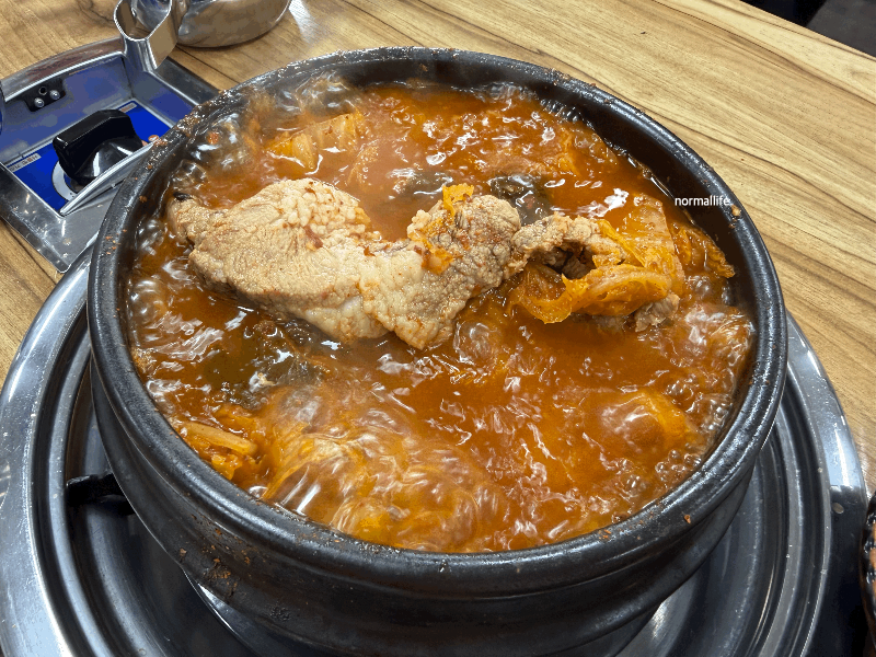 권인순 갈비 김치찌개