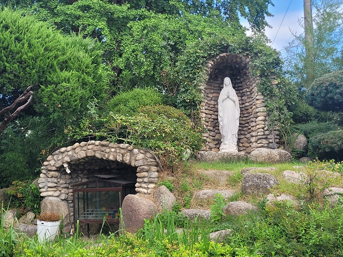 동해 북평성당 성모동산 성모상 사진