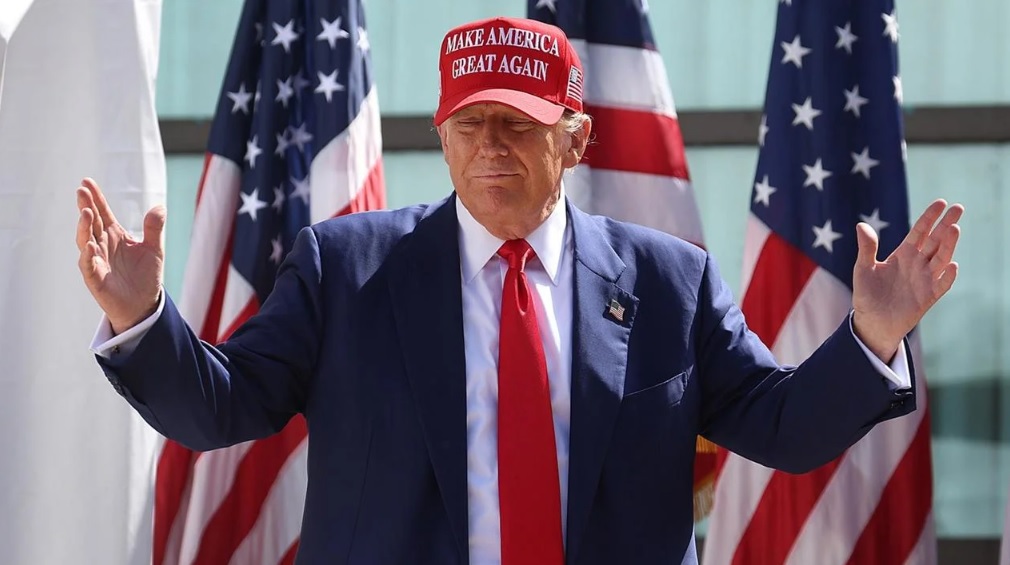 '미국을 다시 위대하게' 슬로건으로 재임에 성공한 도널드 트럼프