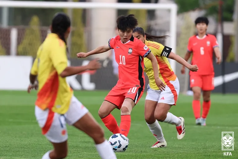 2025 여자축구대표팀 콜롬비아 1차전 결과 &ndash; 박수정 데뷔전&amp;#44; 김민정 PK 선방에도 0-1 패배