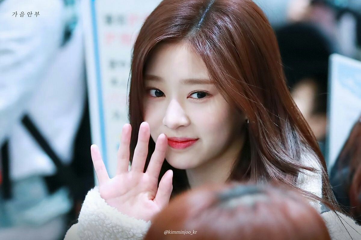 아이즈원 김민주 최애사진