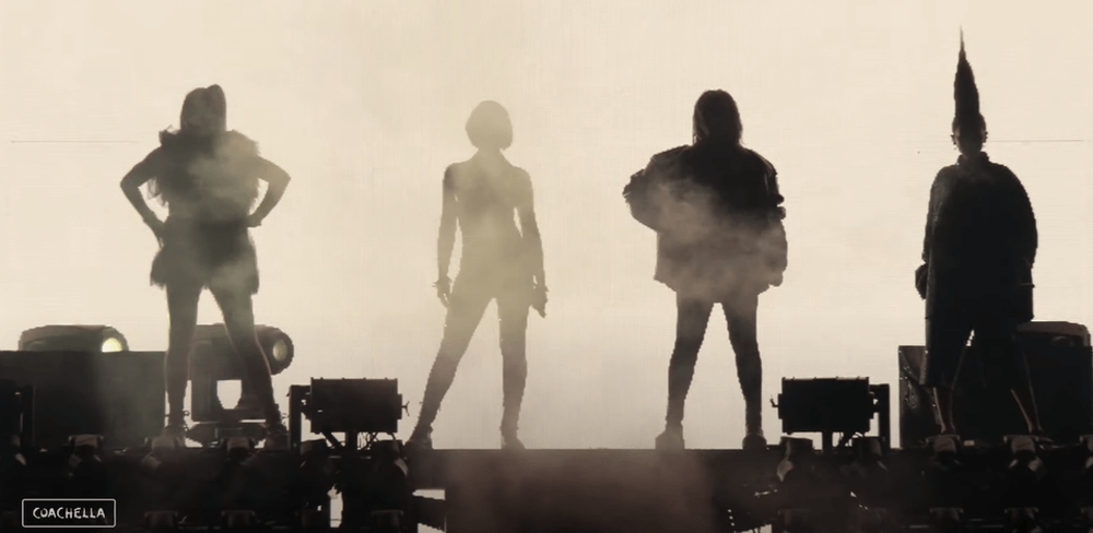 투애니원 코첼라 공연 사진